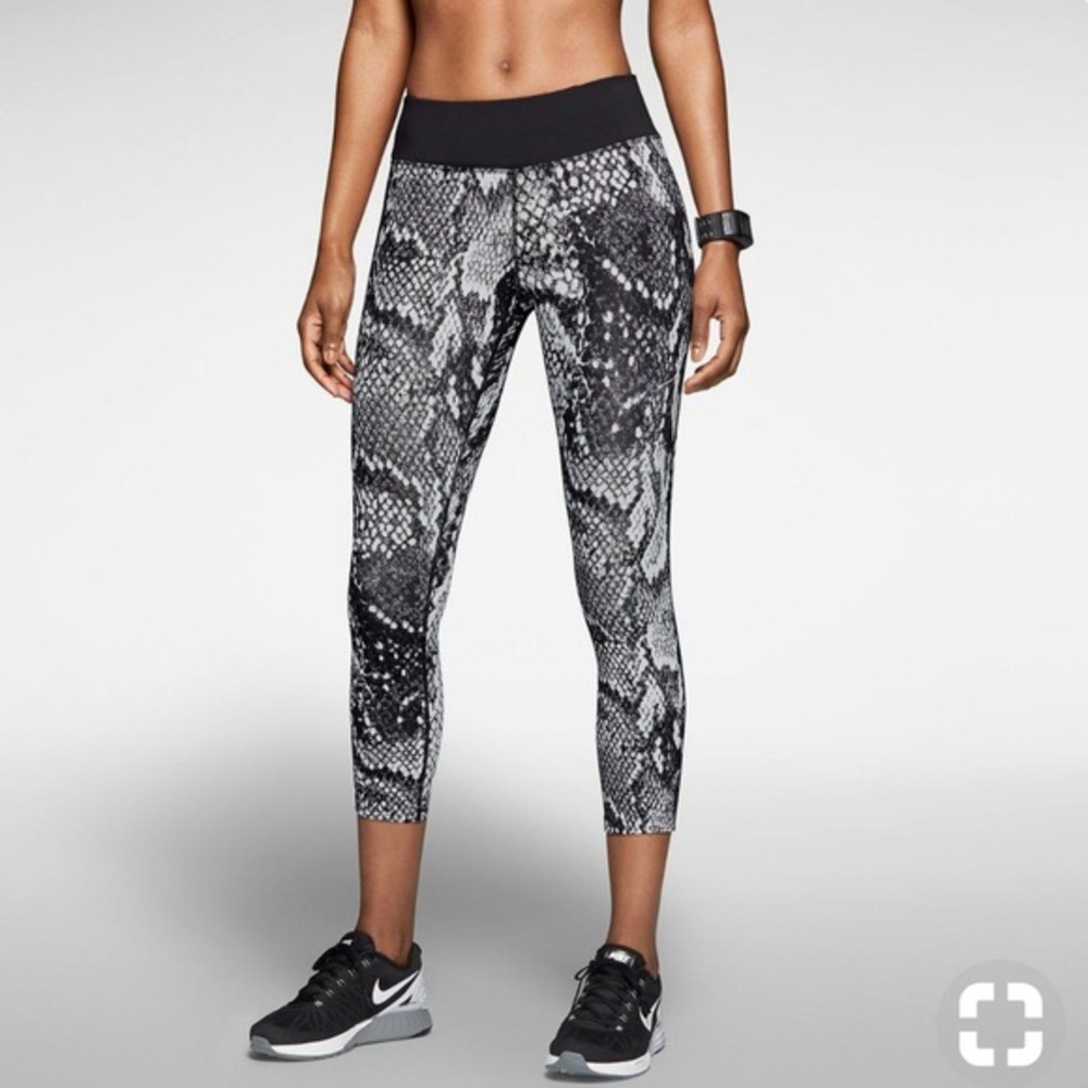 Women's Nike Epic Lux Snake Skin Dri-Fit Leggings